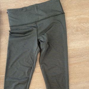 Gap workout leggings